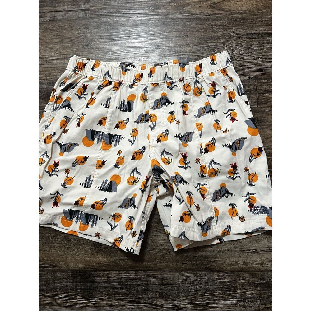 The North Face Board Shorts Medium Adult White Floral Swim Trunks Stretch Mens L